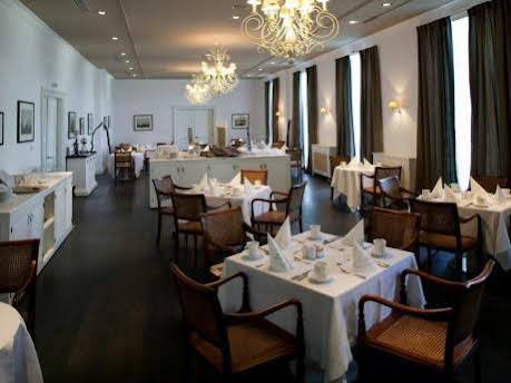 Hotel Oasis Αλμπένα Εξωτερικό φωτογραφία