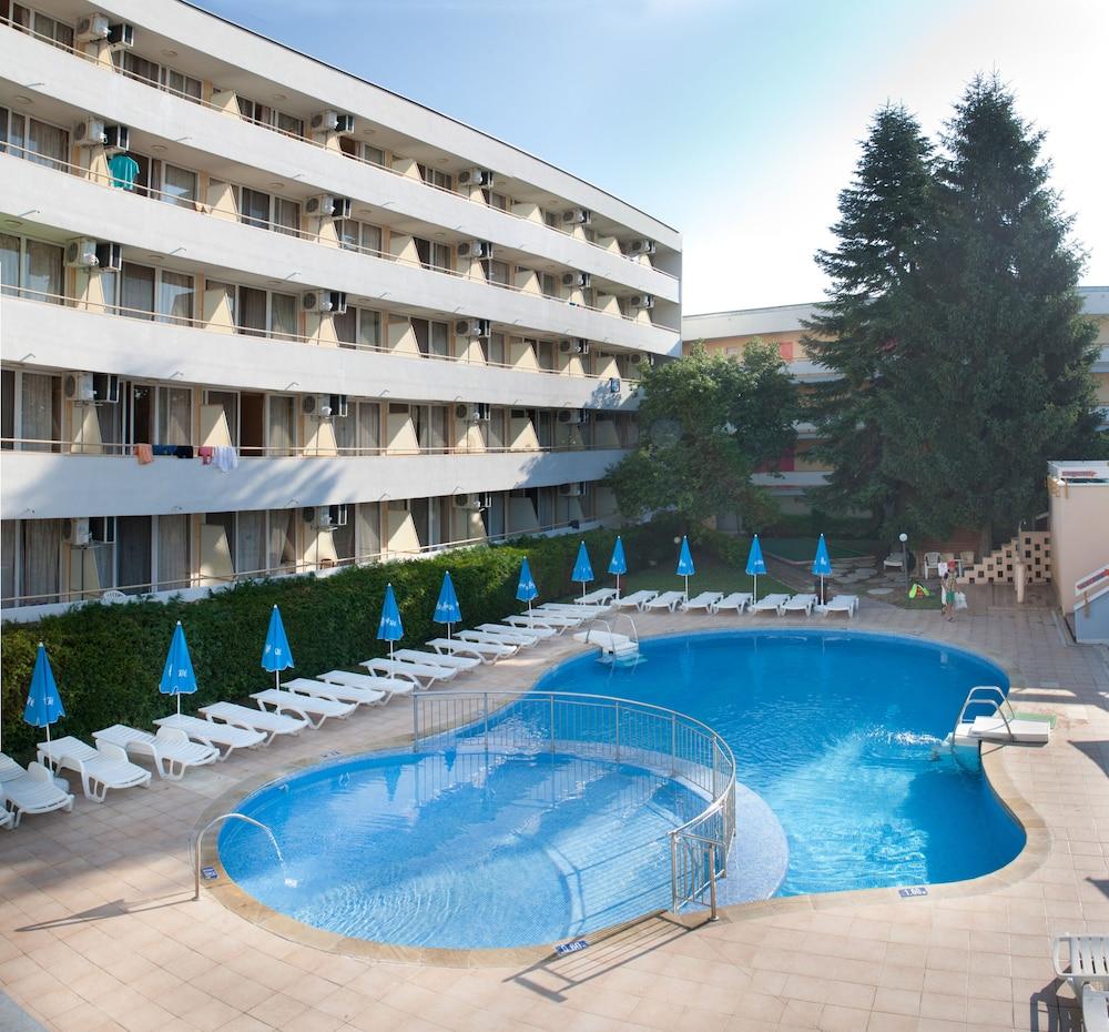 Hotel Oasis Αλμπένα Εξωτερικό φωτογραφία