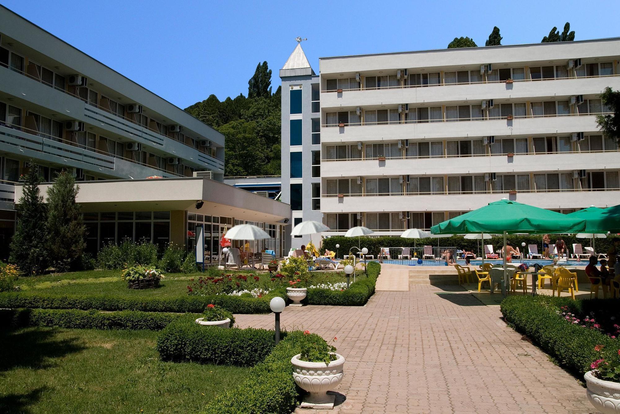 Hotel Oasis Αλμπένα Εξωτερικό φωτογραφία