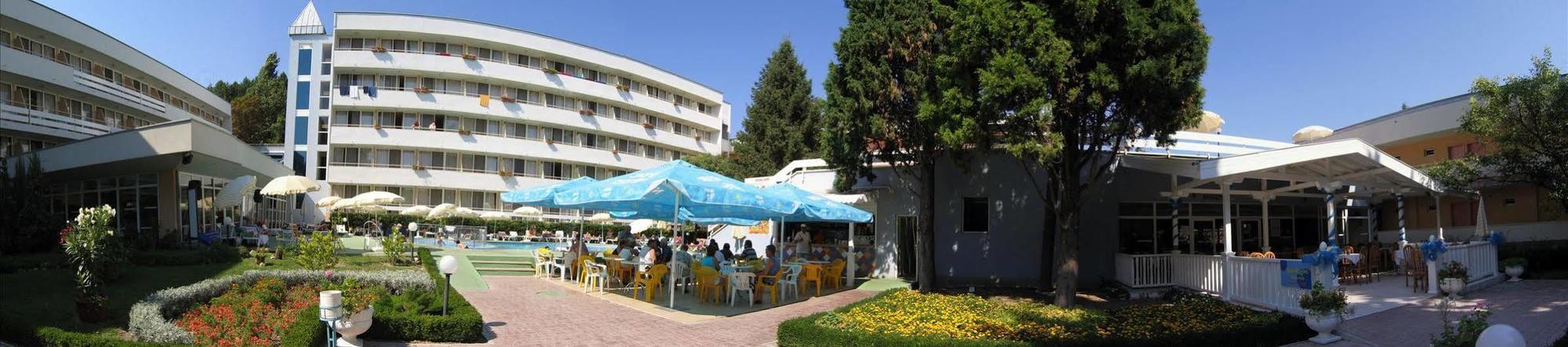 Hotel Oasis Αλμπένα Εξωτερικό φωτογραφία